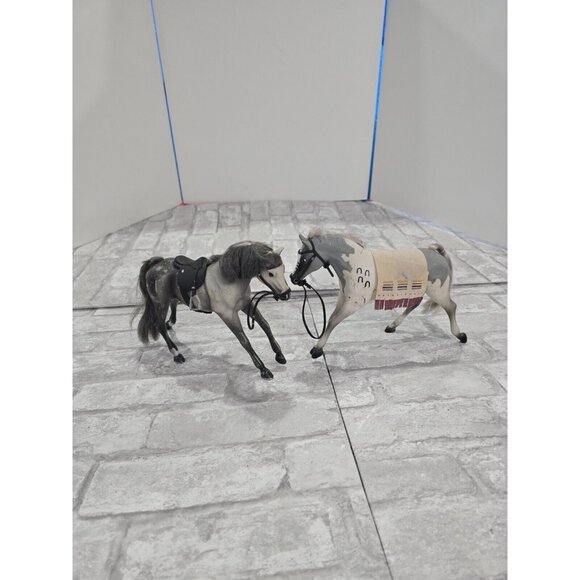 Lot of 2 Vtg 1992 Marchon Grand Champions Ranch Painted Pinto Horses Grey White‎ - Picture 5 of 9